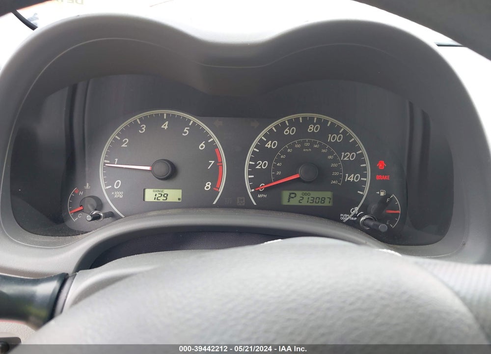 2009 TOYOTA COROLLA LE VIN: JTDBL40E09J020131