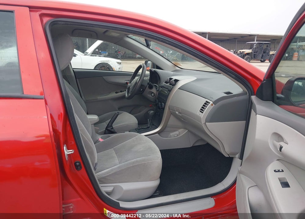 2009 TOYOTA COROLLA LE VIN: JTDBL40E09J020131