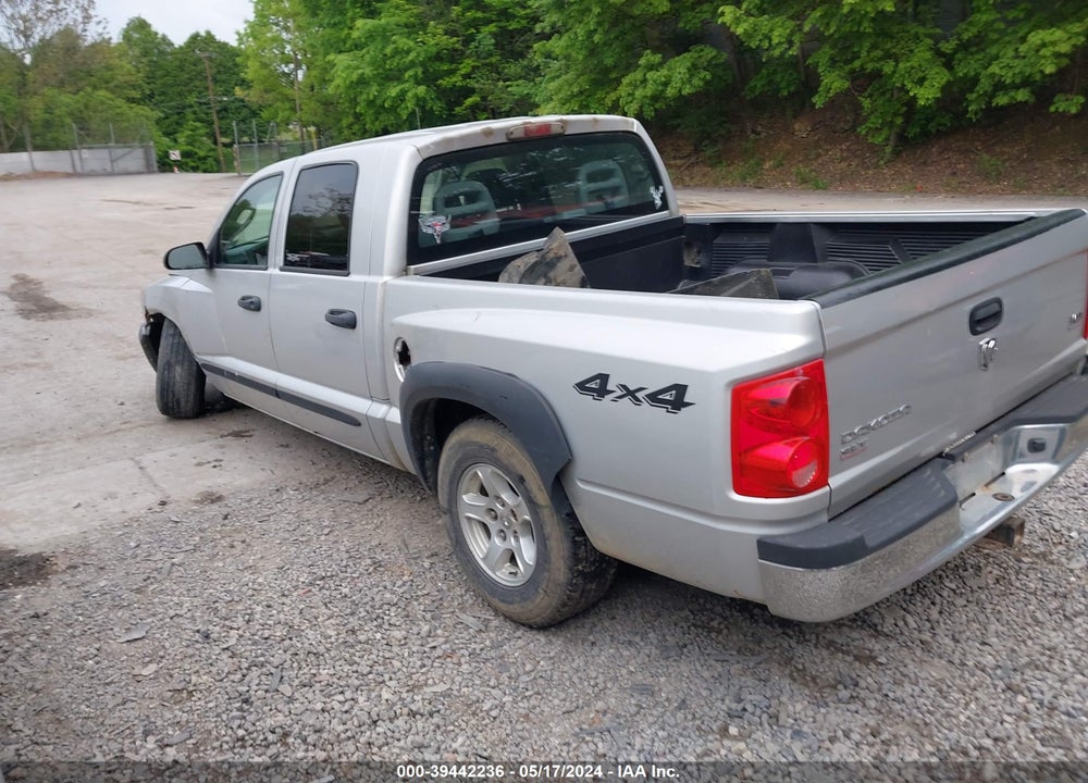 2005 DODGE DAKOTA SLT VIN: 1D7HW48N35S188121