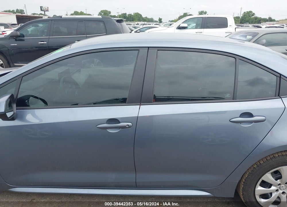 2022 TOYOTA COROLLA LE VIN: 5YFEPMAE2NP386288