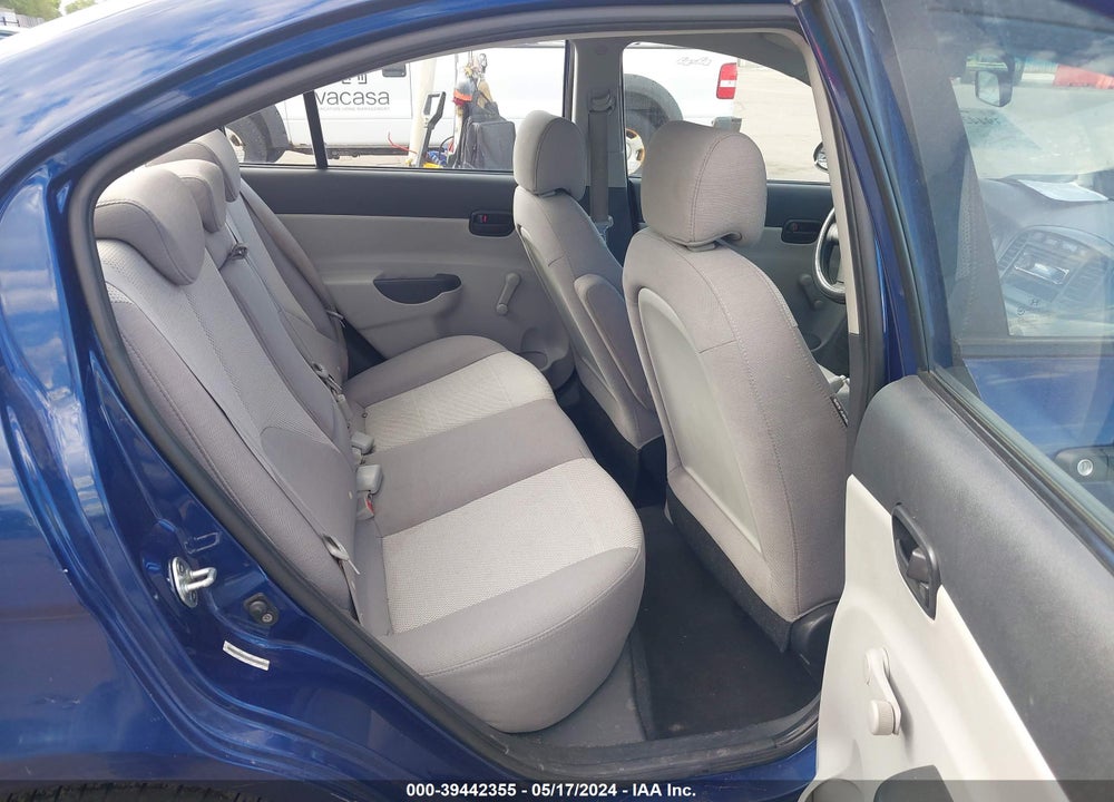 2009 HYUNDAI ACCENT VIN: KMHCM46C89U313907