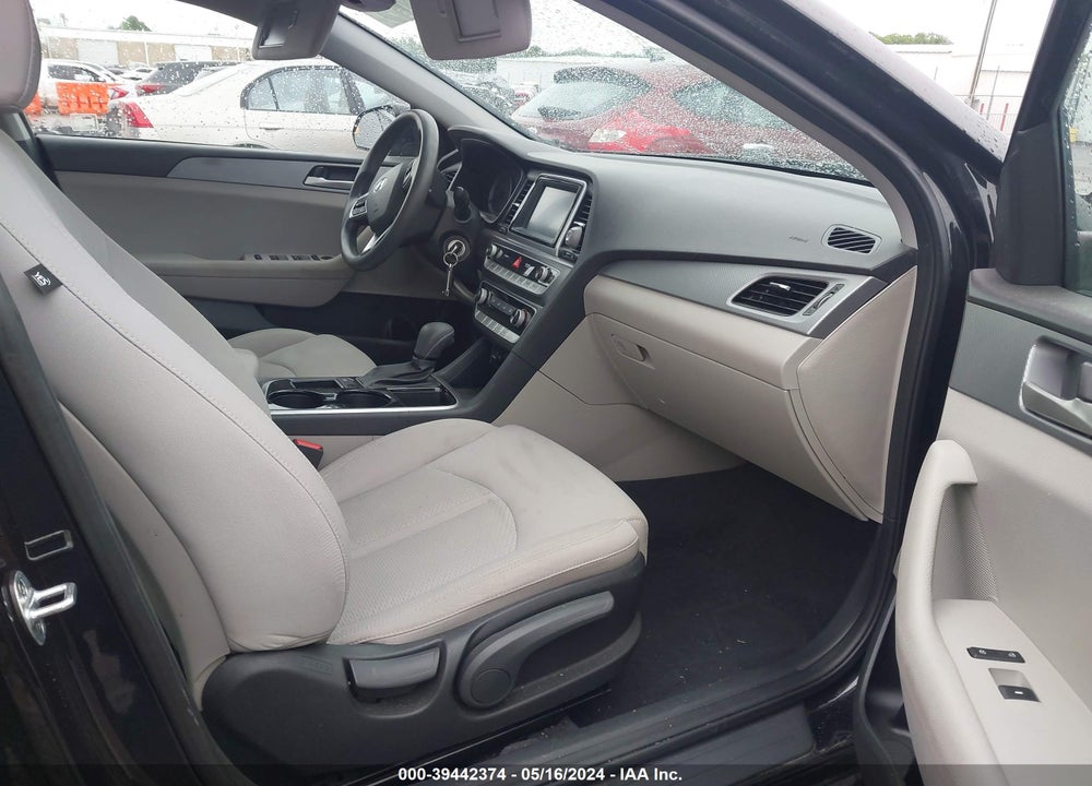 2018 HYUNDAI SONATA SE VIN: 5NPE24AF0JH676382