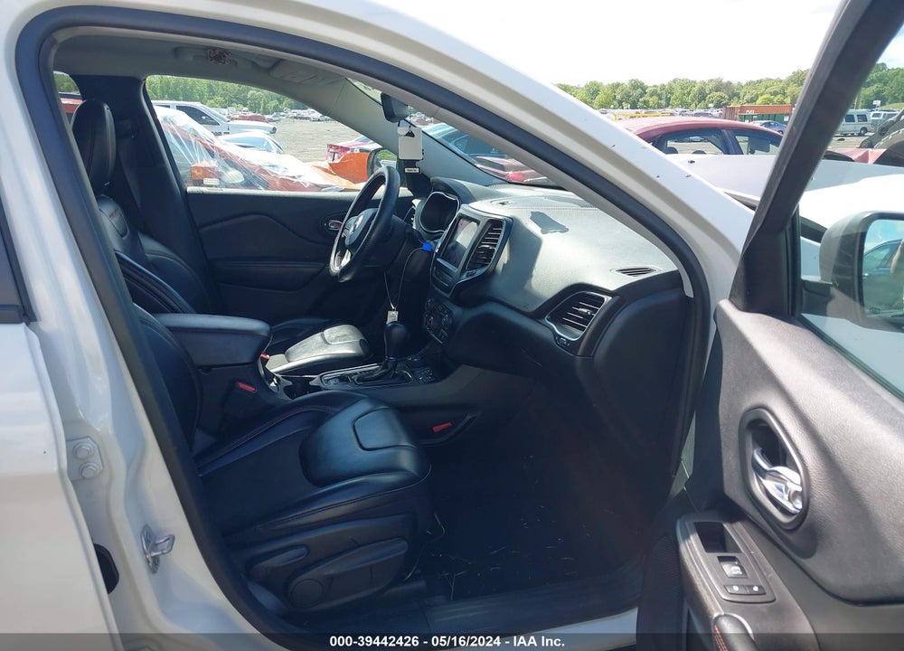 2019 JEEP CHEROKEE TRAILHAWK 4X4 VIN: 1C4PJMBN8KD306399