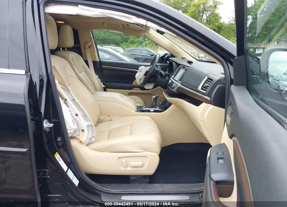 2016 TOYOTA HIGHLANDER LIMITED V6 VIN: 5TDDKRFH8GS337150