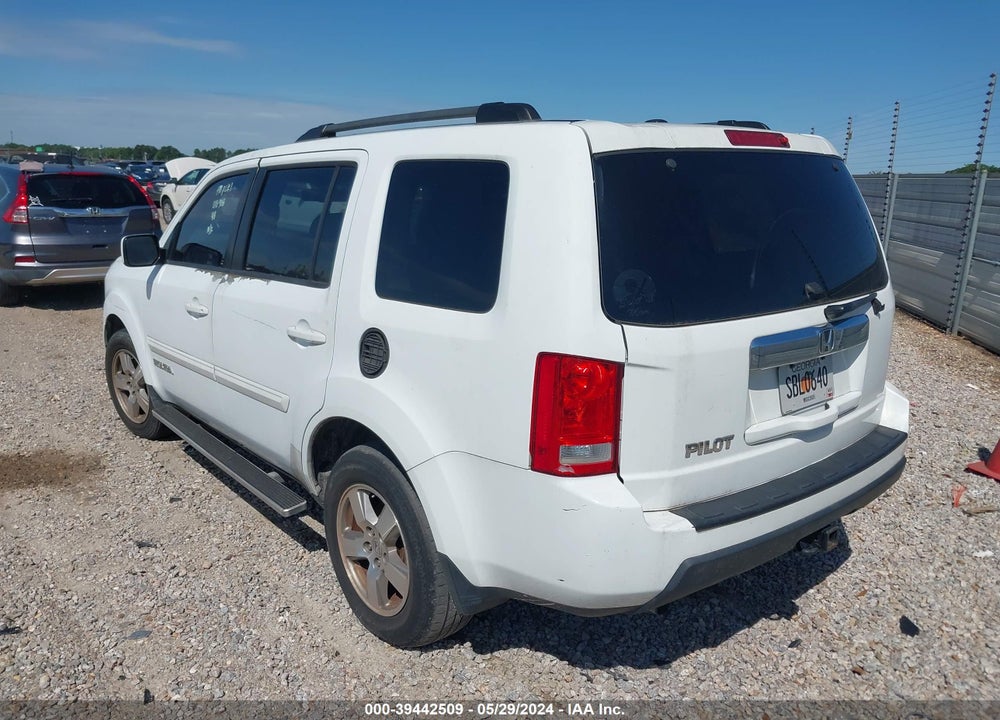 2011 HONDA PILOT EX-L VIN: 5FNYF3H5XBB016908