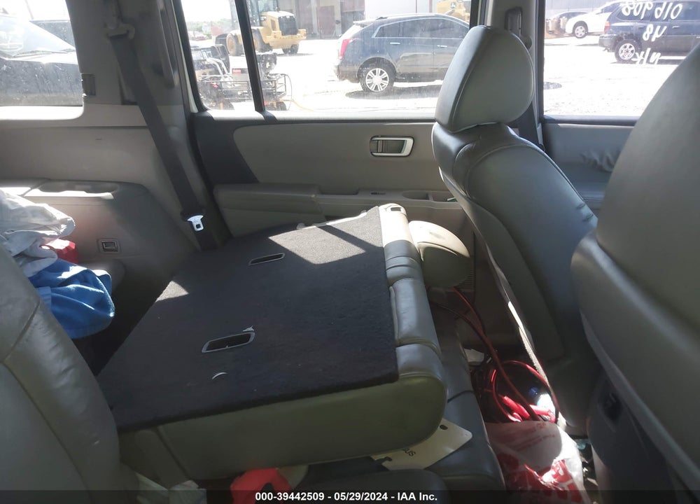 2011 HONDA PILOT EX-L VIN: 5FNYF3H5XBB016908