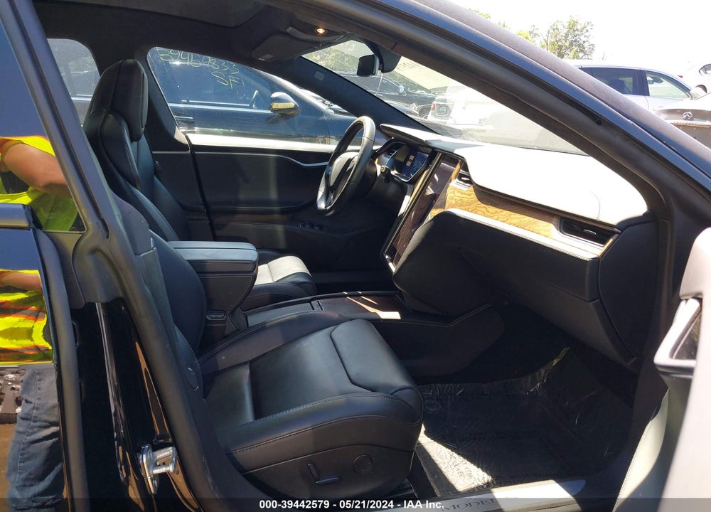 2018 TESLA MODEL S 100D/75D/P100D VIN: 5YJSA1E29JF262561