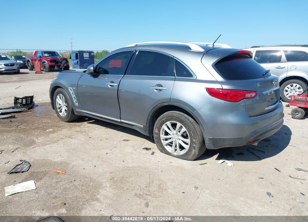 2017 INFINITI QX70 VIN: JN8CS1MW0HM411726