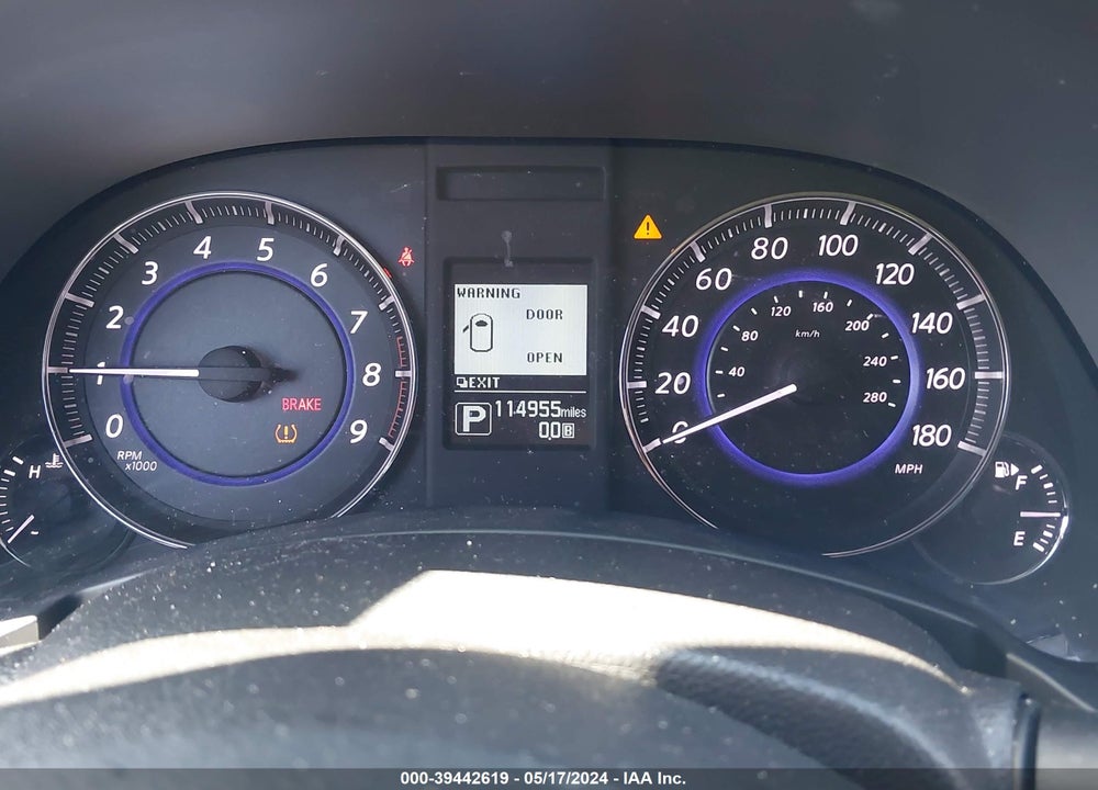 2017 INFINITI QX70 VIN: JN8CS1MW0HM411726