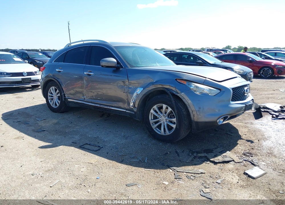 2017 INFINITI QX70 VIN: JN8CS1MW0HM411726