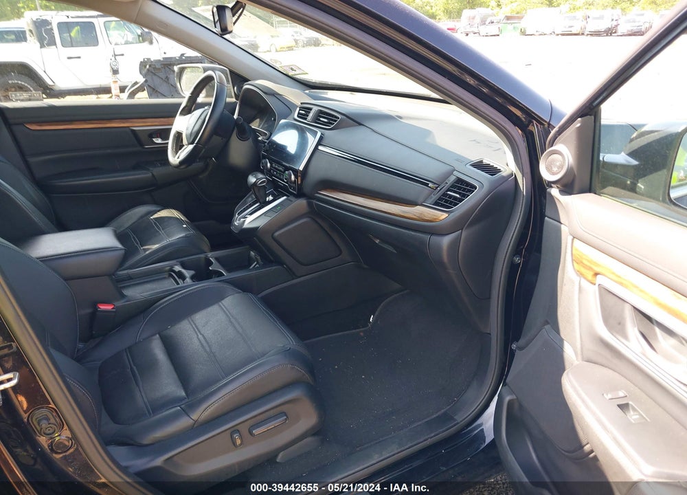2017 HONDA CR-V VIN: 2HKRW2H92HH612560