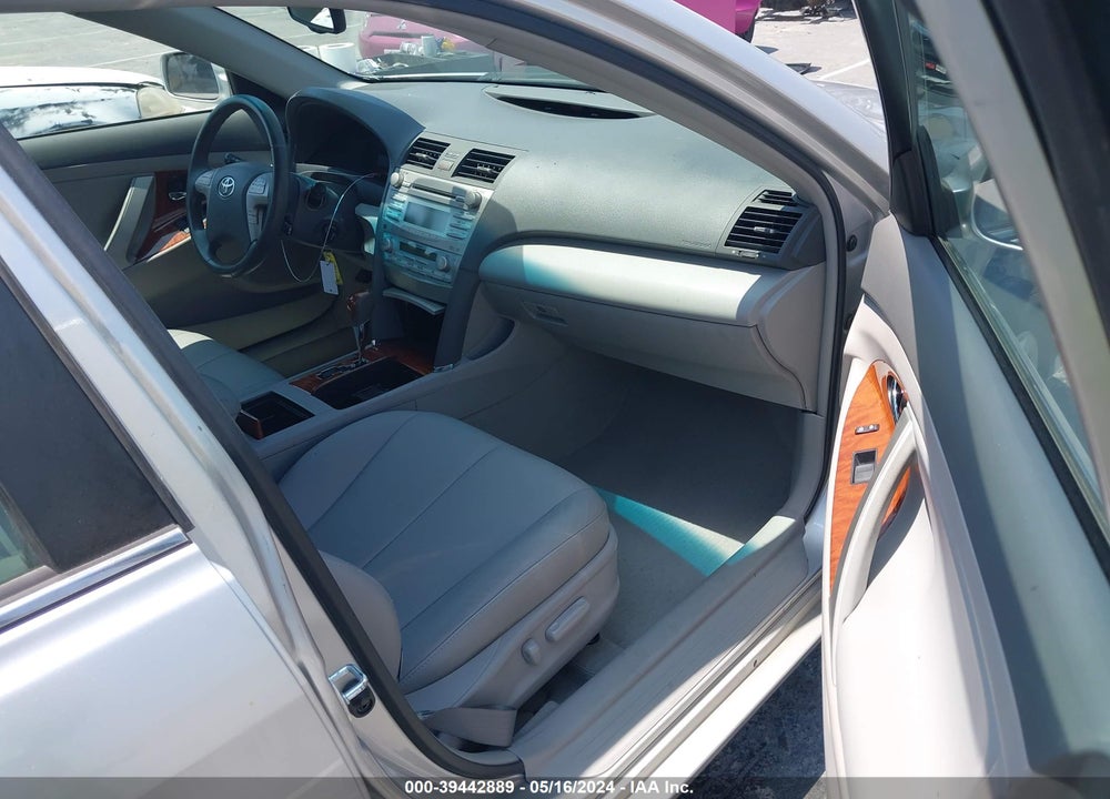 2009 TOYOTA CAMRY XLE VIN: 4T4BE46K09R105154