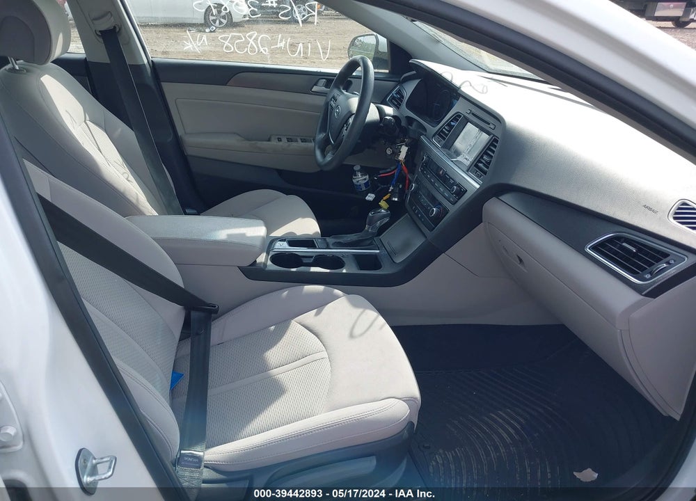 2016 HYUNDAI SONATA SPORT VIN: 5NPE34AFXGH322858