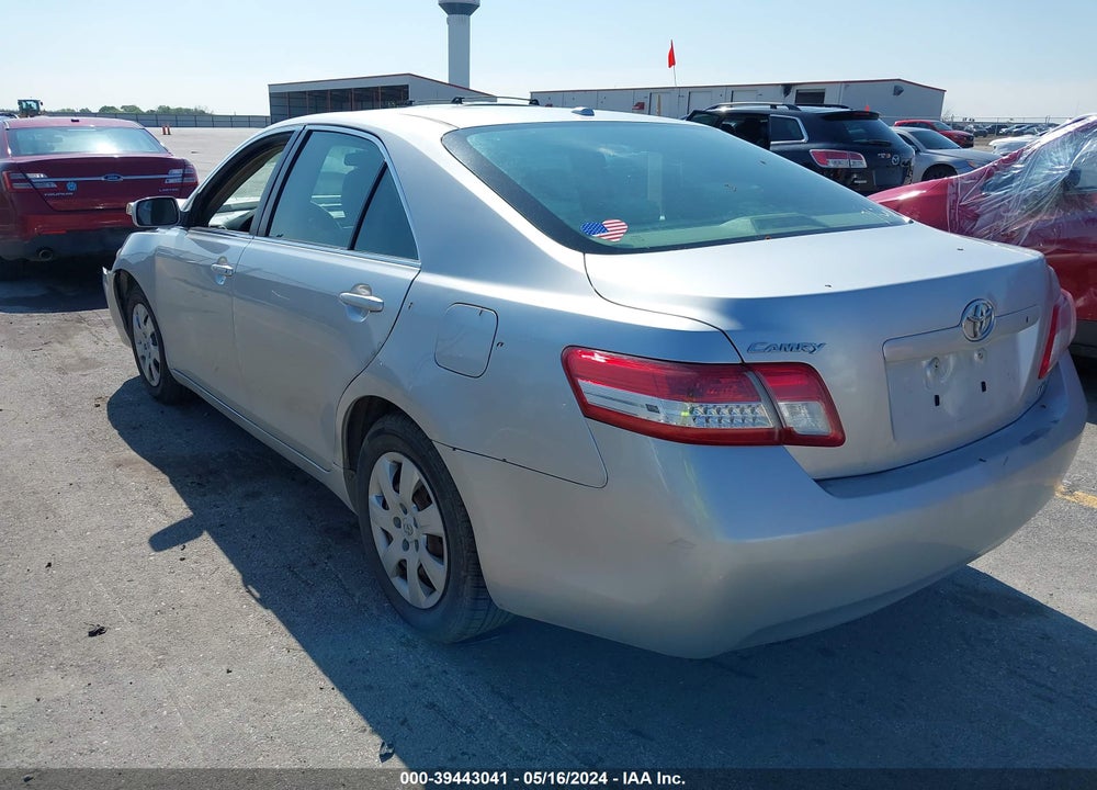 2011 TOYOTA CAMRY LE VIN: 4T1BF3EK8BU608956