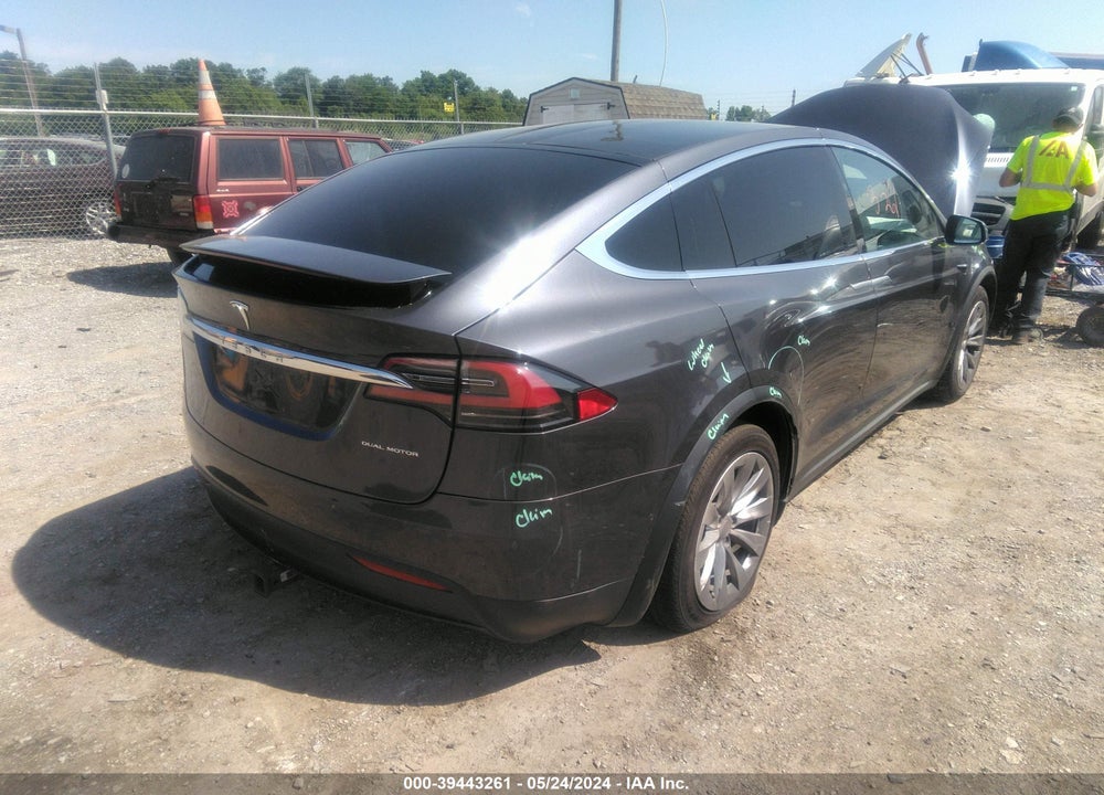 2020 TESLA MODEL X LONG RANGE DUAL MOTOR ALL-WHEEL DRIVE/LONG RANGE PLUS DUAL MOTOR ALL-WHEEL DRIVE VIN: 5YJXCBE22LF300382