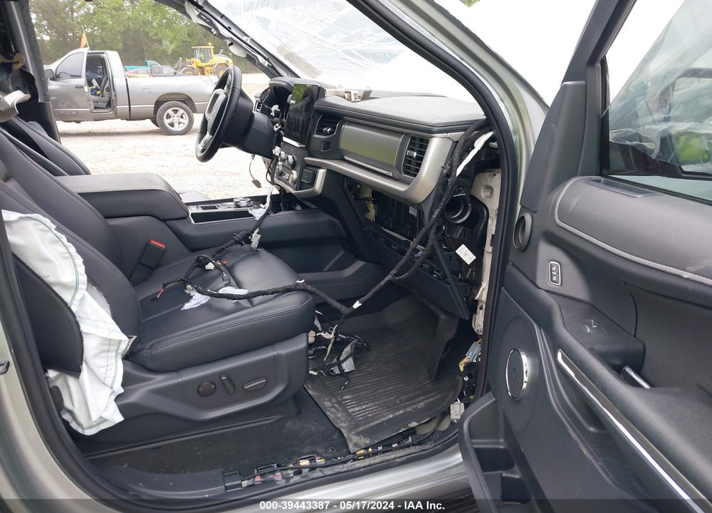 2024 FORD EXPEDITION XLT MAX VIN: 1FMJK1H82REA04528