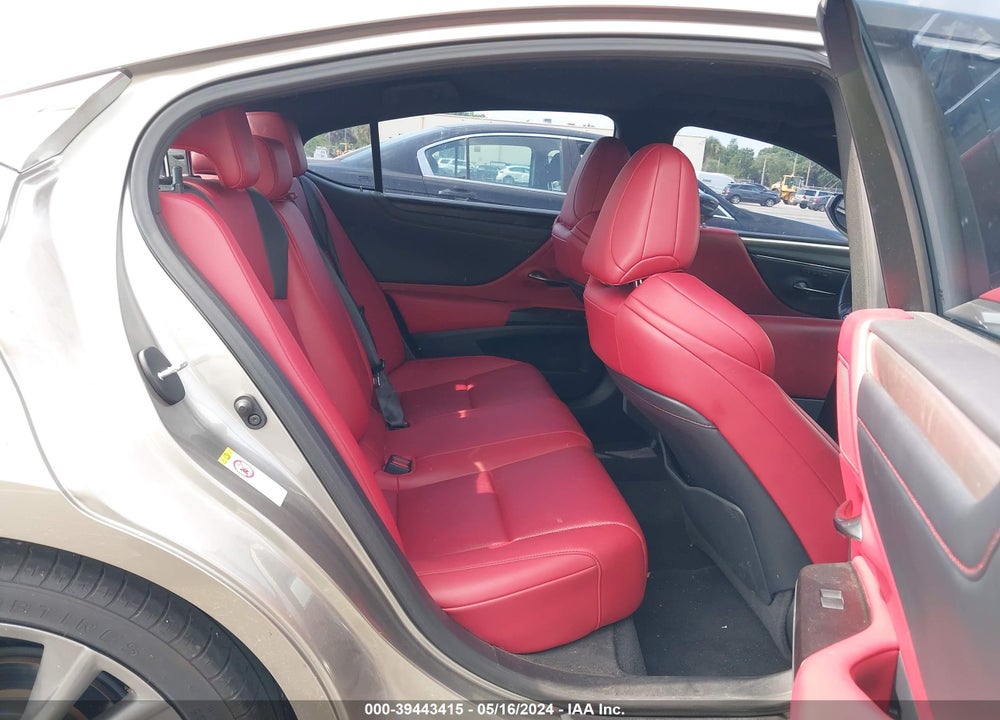 2019 LEXUS ES 350 F-SPORT VIN: 58ABZ1B12KU018817