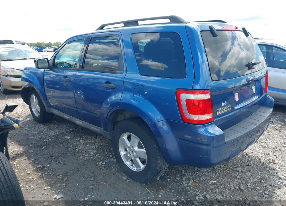 2009 FORD ESCAPE XLT VIN: 1FMCU937X9KA43272