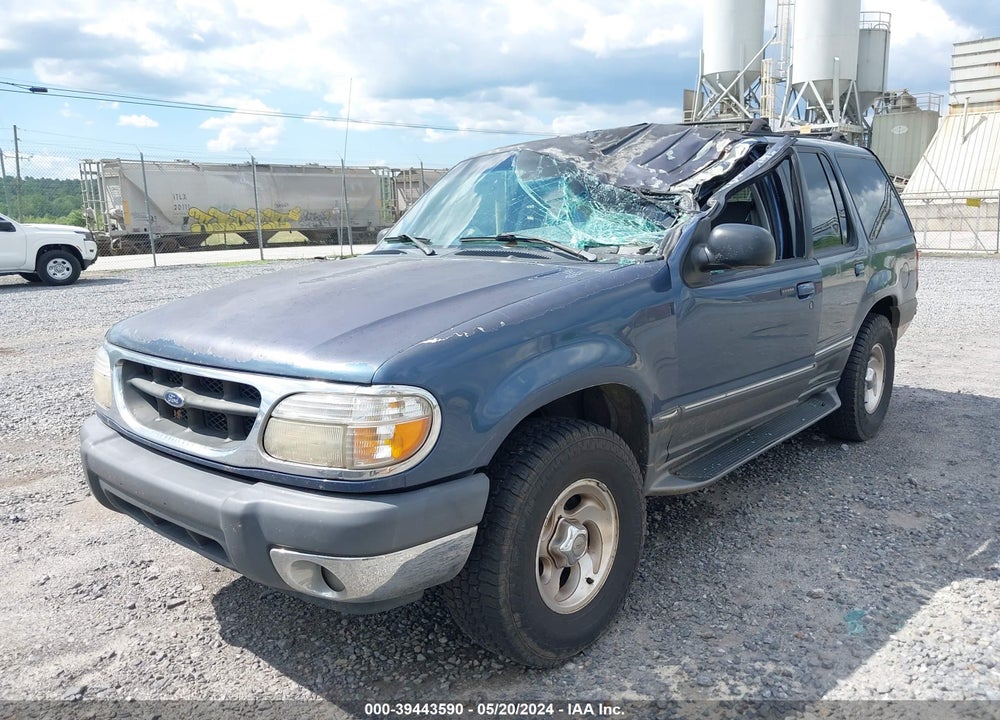 2000 FORD EXPLORER XLT VIN: 1FMZU73E9YZA65458