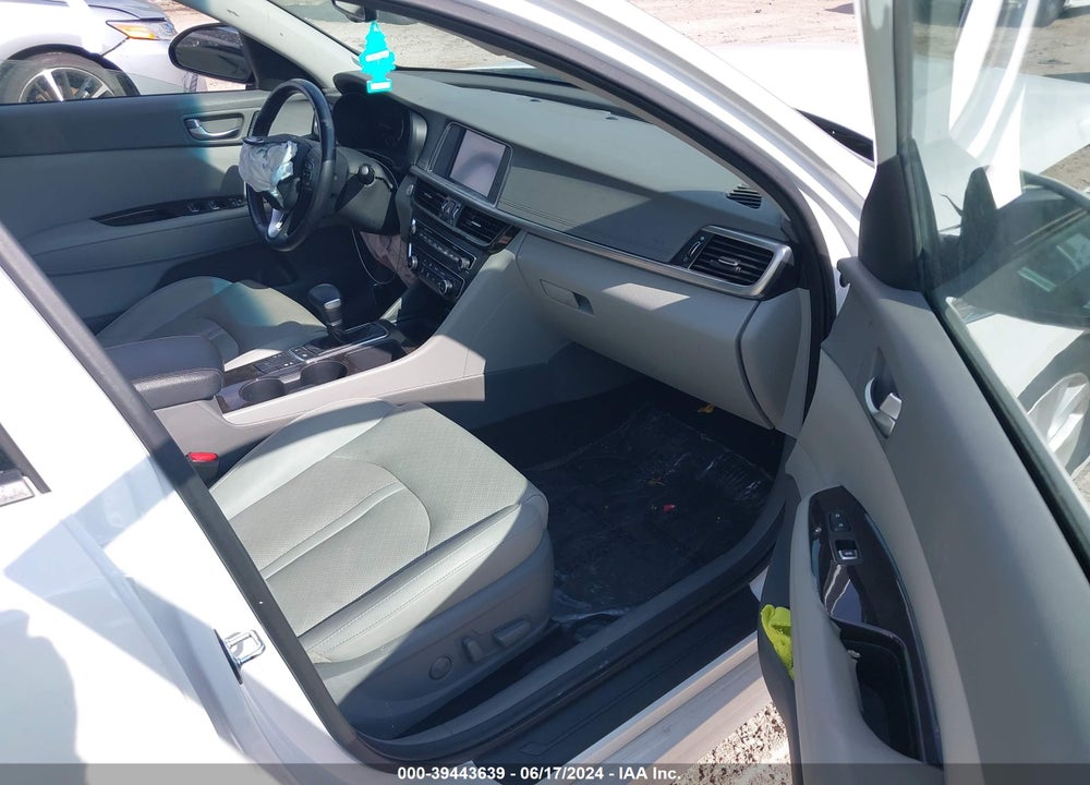 2016 KIA OPTIMA VIN: 5XXGU4L31GG064220