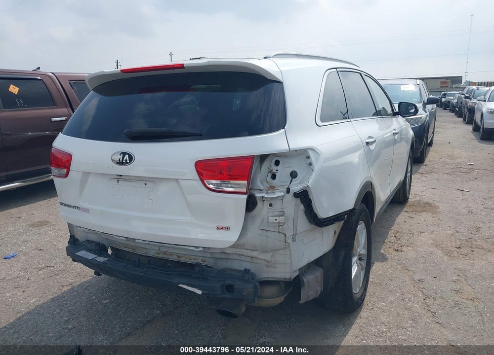 2016 KIA SORENTO 2.4L LX VIN: 5XYPG4A31GG027979