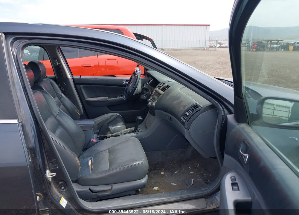 2005 HONDA ACCORD 2.4 EX VIN: 1HGCM56885A066925