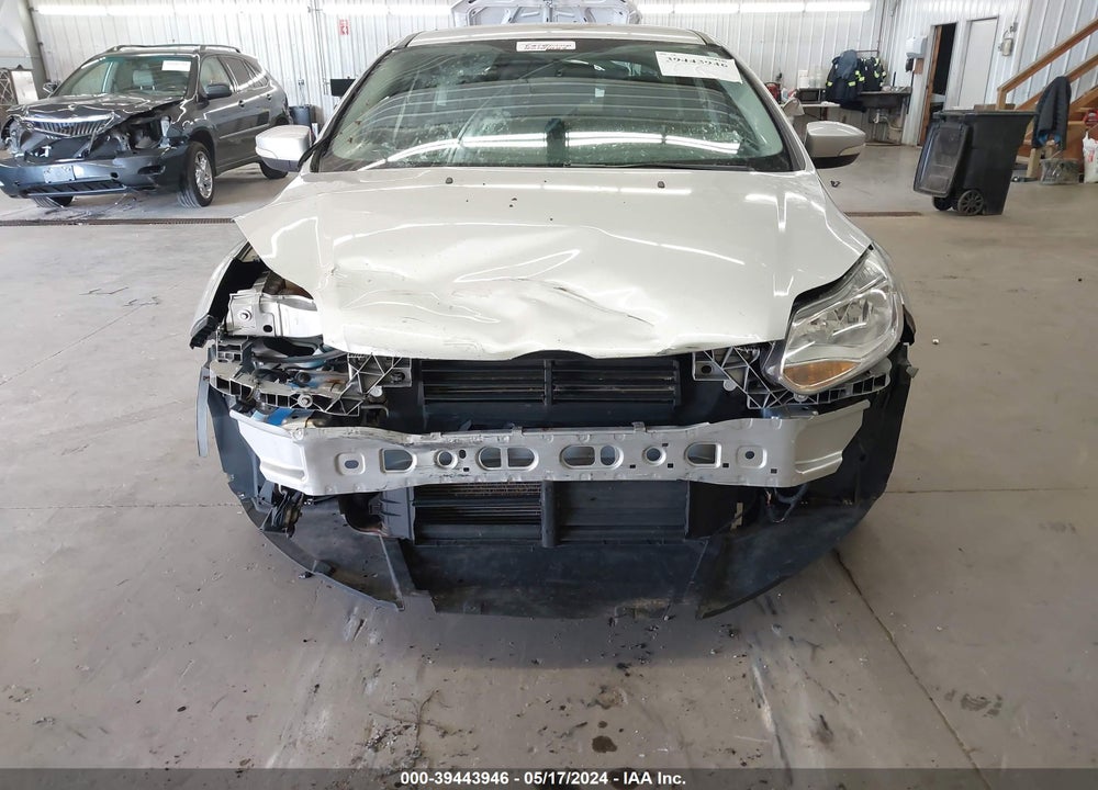 2013 FORD FOCUS SE VIN: 1FADP3F24DL362642