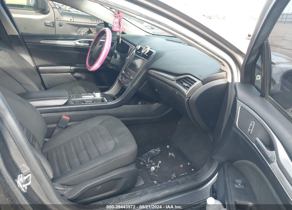 2020 FORD FUSION SE VIN: 3FA6P0HD1LR122258
