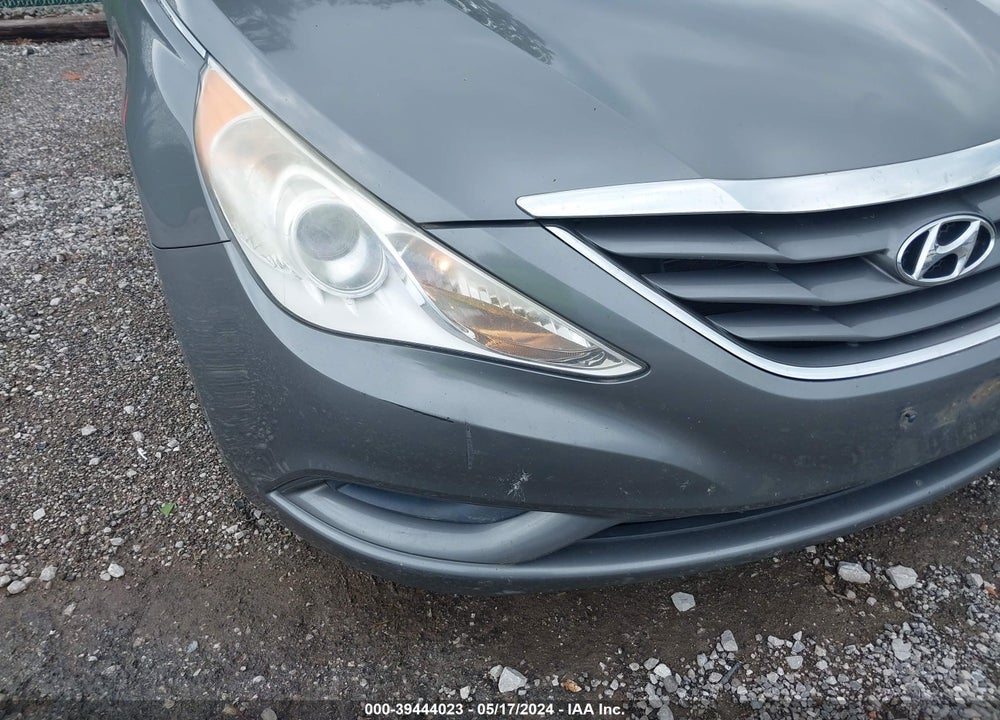 2013 HYUNDAI SONATA GLS VIN: 5NPEB4AC5DH559987