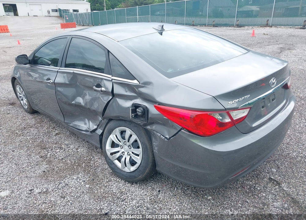 2013 HYUNDAI SONATA GLS VIN: 5NPEB4AC5DH559987