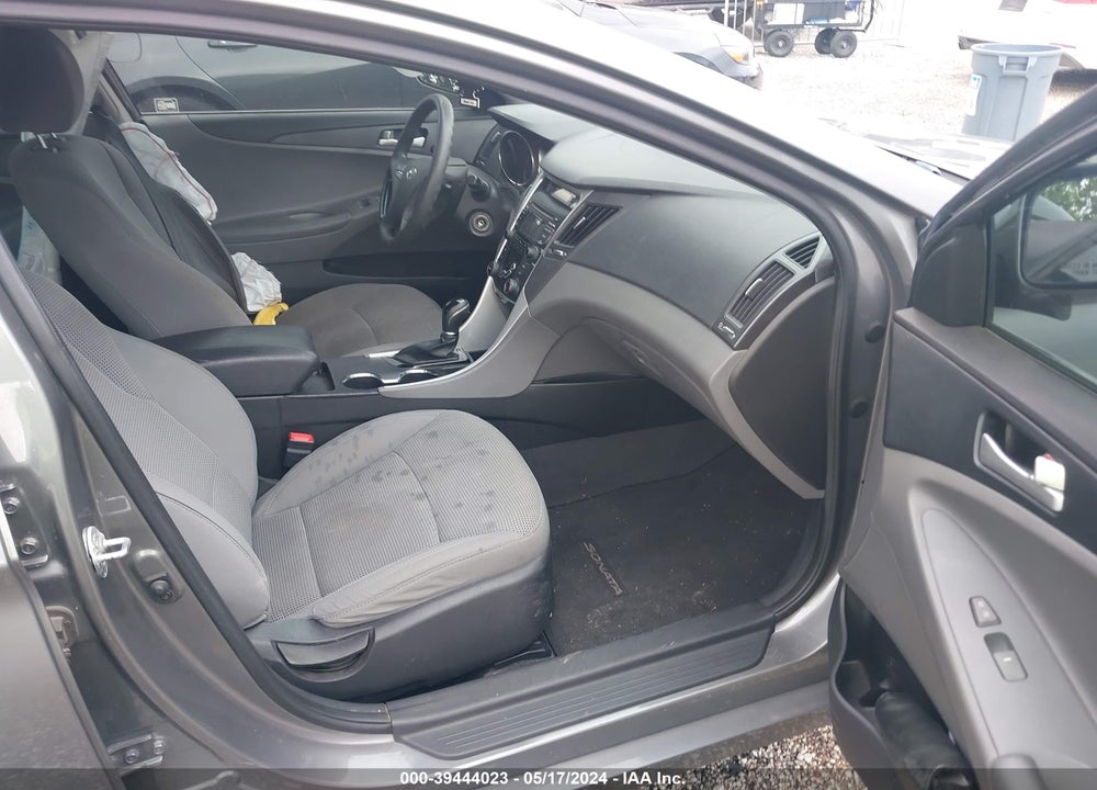 2013 HYUNDAI SONATA GLS VIN: 5NPEB4AC5DH559987