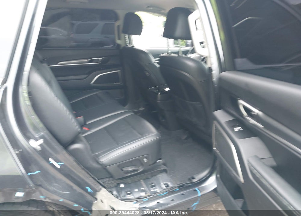 2022 KIA TELLURIDE LX VIN: 5XYP2DHC0NG262648