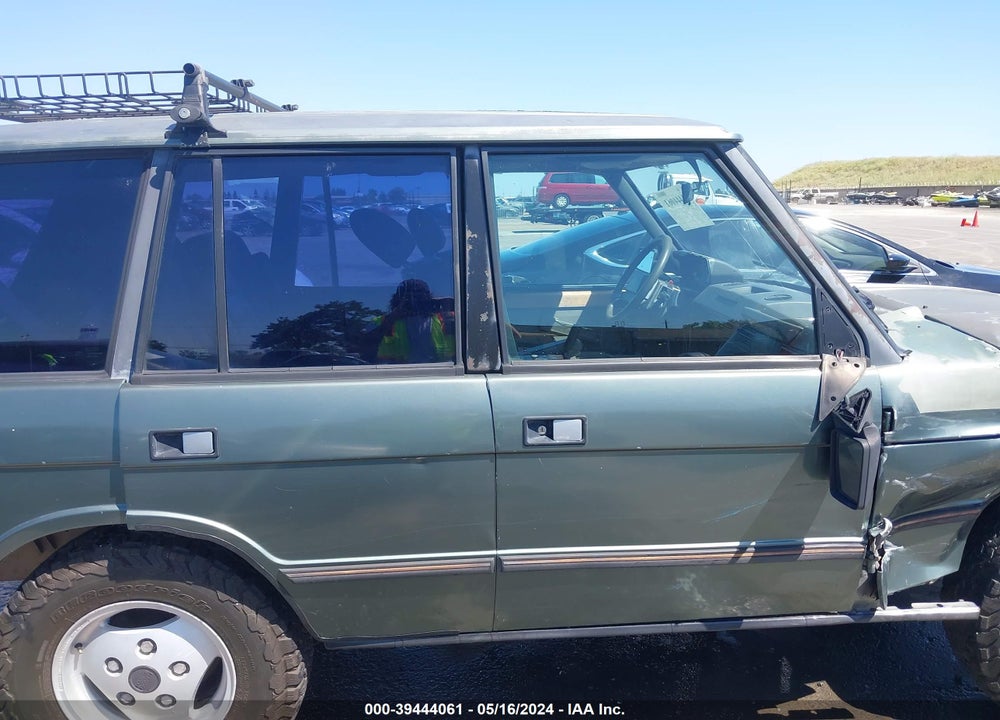 1988 LAND ROVER RANGE ROVER VIN: SALHV1146JA316521