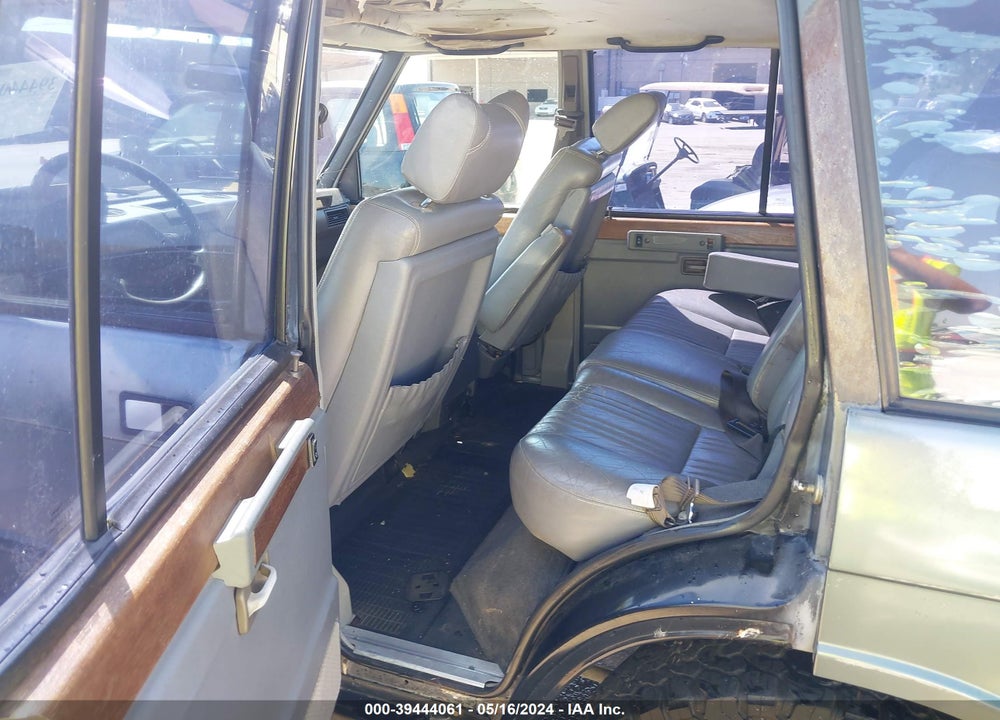 1988 LAND ROVER RANGE ROVER VIN: SALHV1146JA316521