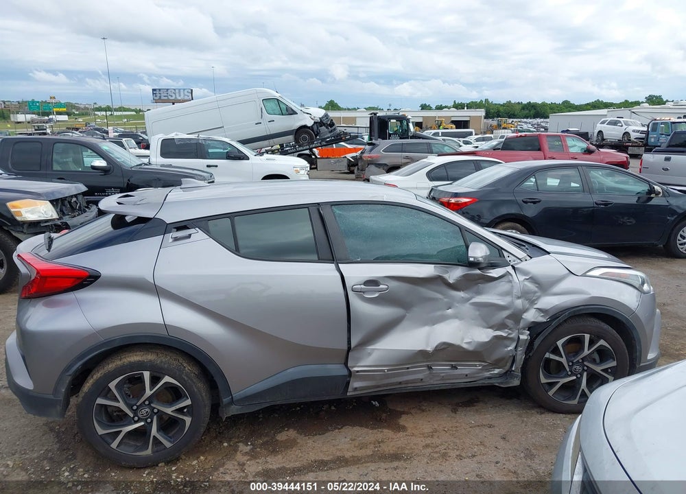 2018 TOYOTA C-HR XLE PREMIUM VIN: NMTKHMBX9JR035880