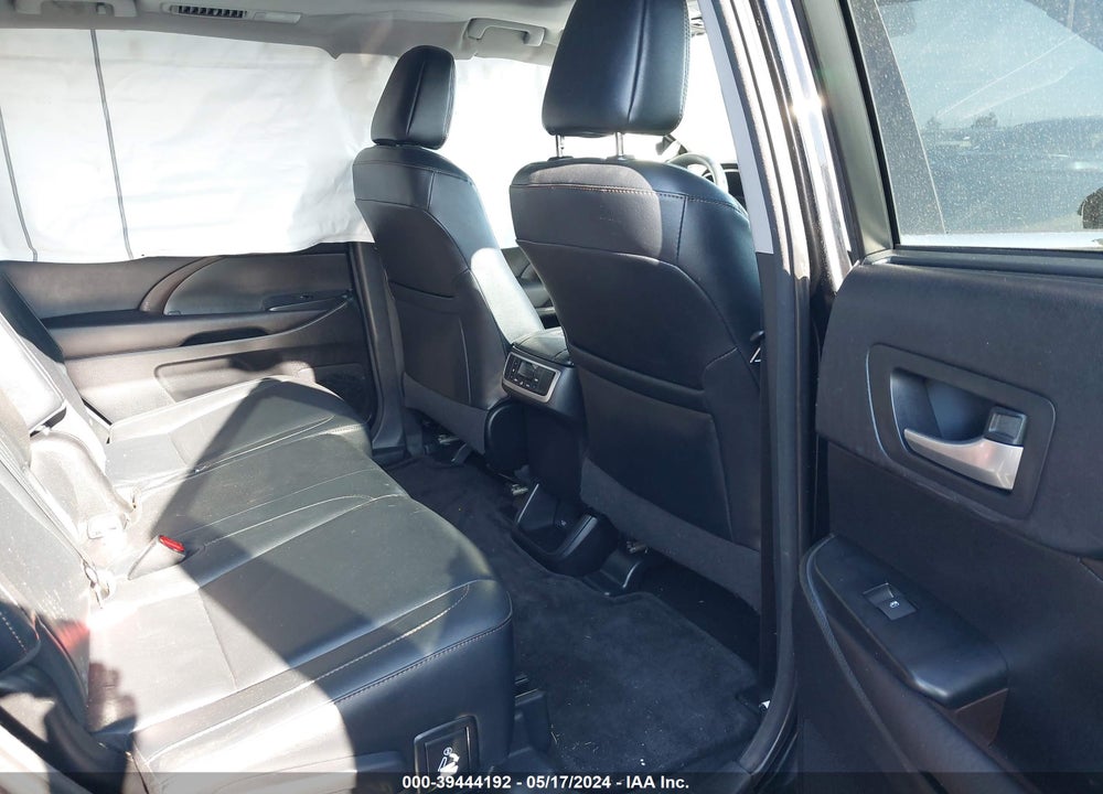 2016 TOYOTA HIGHLANDER XLE V6 VIN: 5TDKKRFHXGS501635