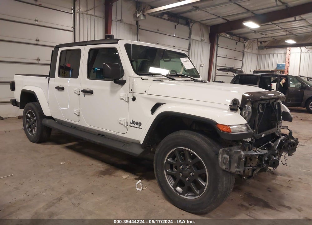 2020 JEEP GLADIATOR OVERLAND 4X4 VIN: 1C6HJTFGXLL102308