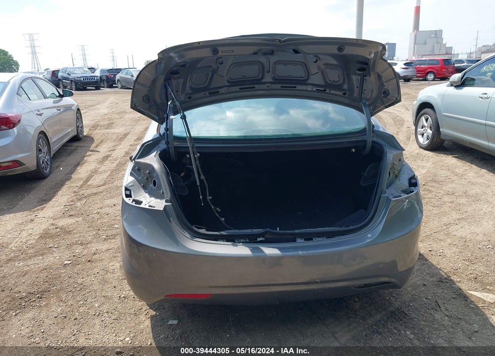 2013 HYUNDAI ELANTRA GLS VIN: 5NPDH4AE2DH375506