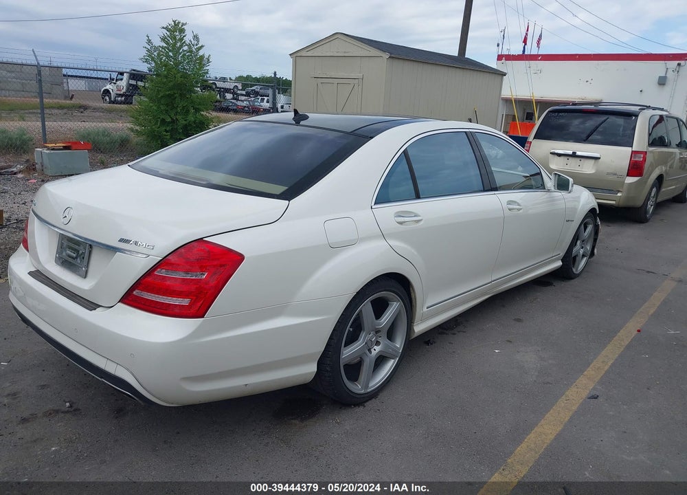 2013 MERCEDES-BENZ S 550 VIN: WDDNG7DB3DA510645