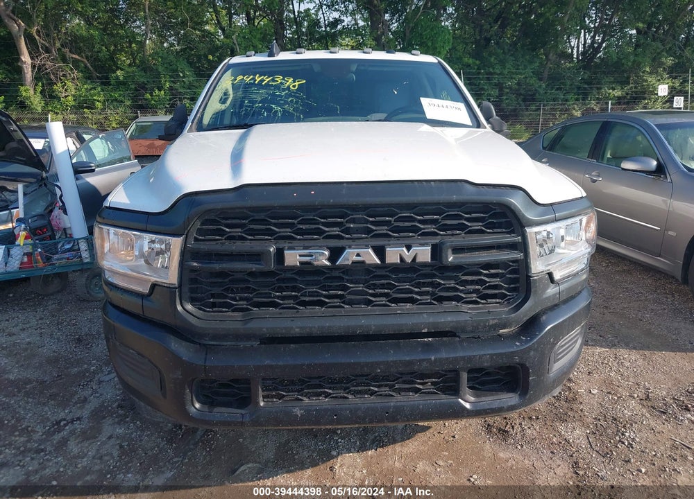 2019 RAM 2500 TRADESMAN 4X4 8' BOX VIN: 3C6UR5HJXKG590683