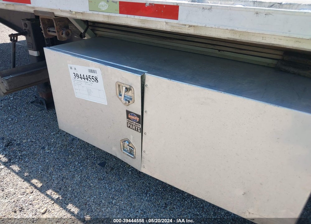 2019 UTILITY TRAILER MFG TRAILER VIN: 1UYFS2483K5496838