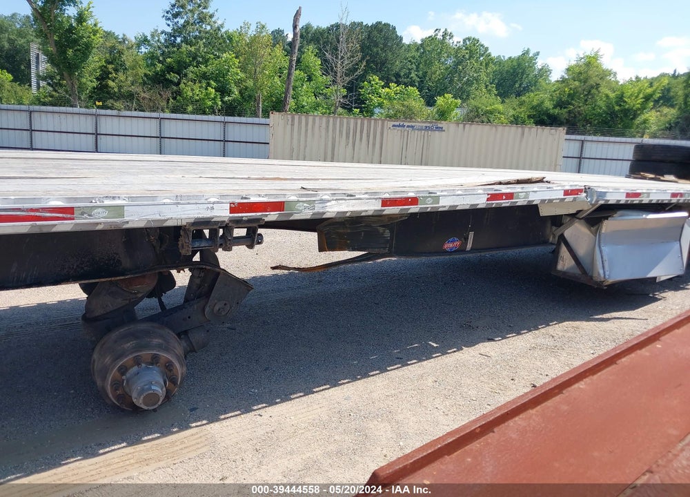 2019 UTILITY TRAILER MFG TRAILER VIN: 1UYFS2483K5496838