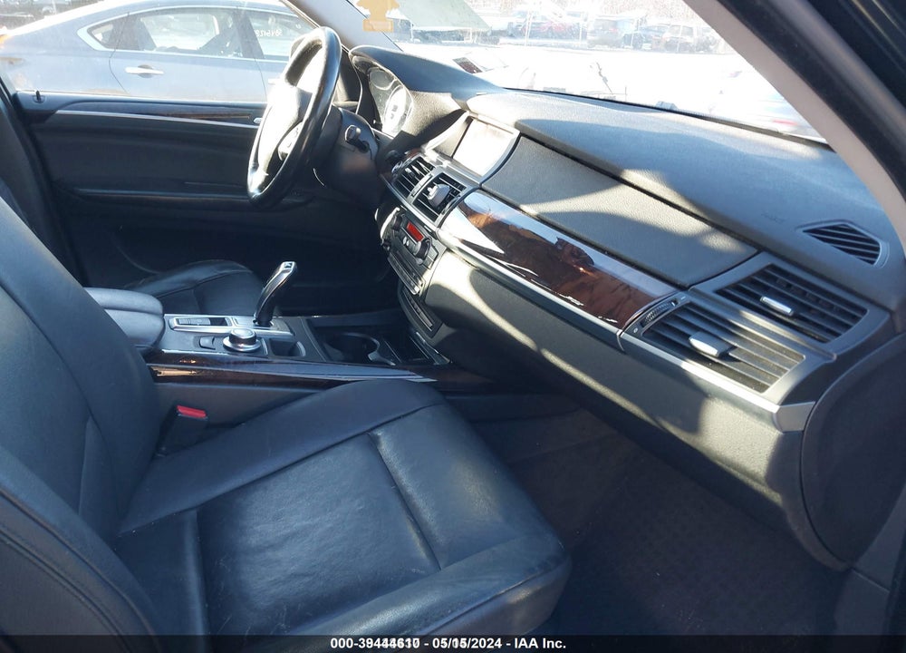 2009 BMW X5 VIN: 5UXFE435X9L269885