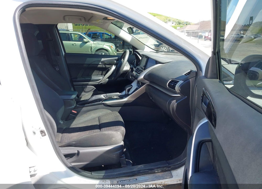 2019 MITSUBISHI ECLIPSE CROSS ES VIN: JA4AT3AA5KZ049546