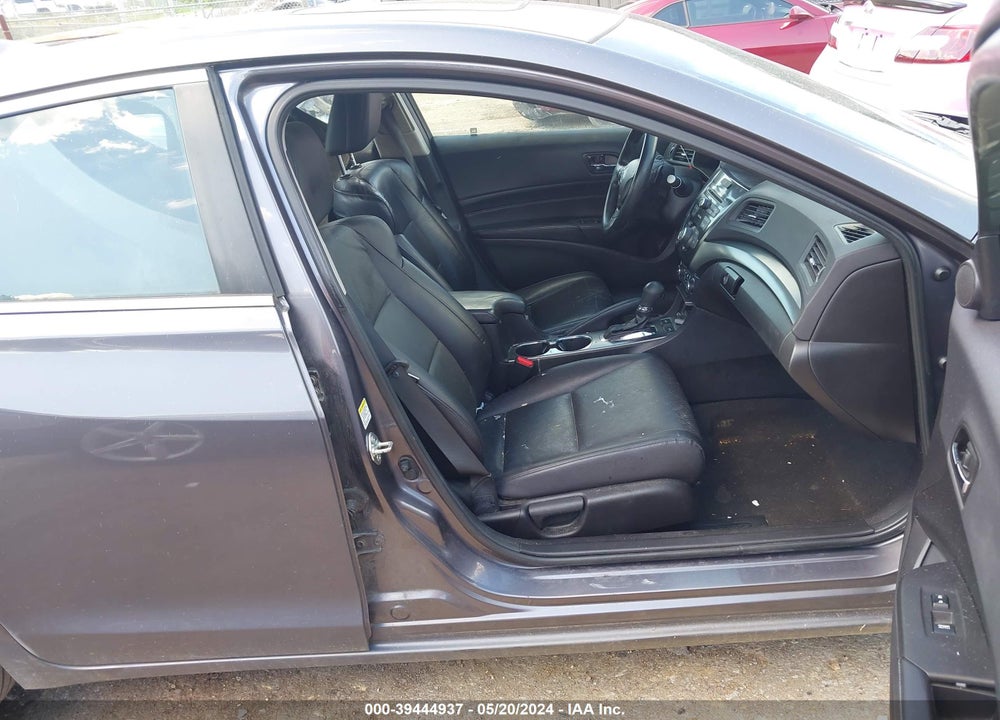 2015 ACURA ILX 2.0L VIN: 19VDE1F3XFE002020