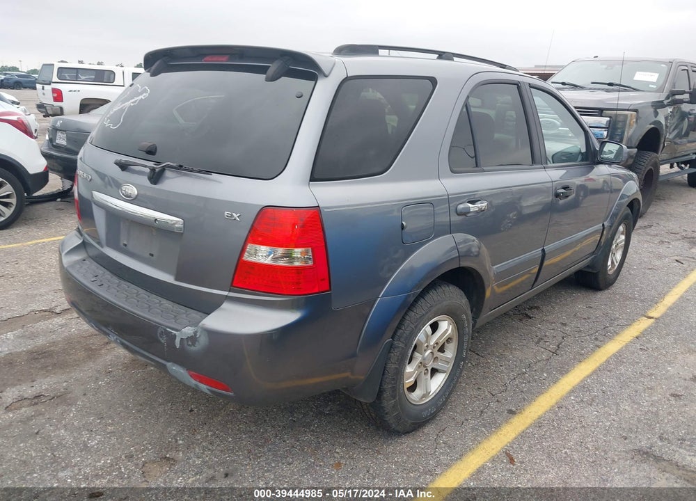 2008 KIA SORENTO EX VIN: KNDJD736685805808