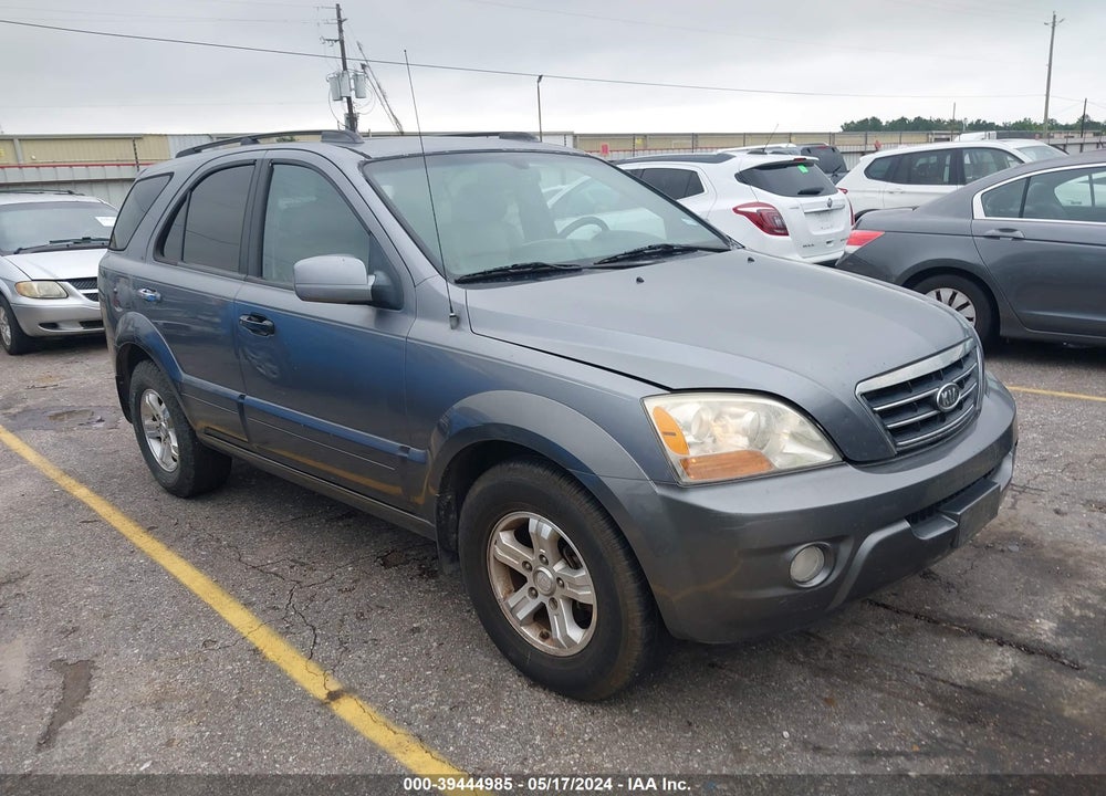 2008 KIA SORENTO EX VIN: KNDJD736685805808