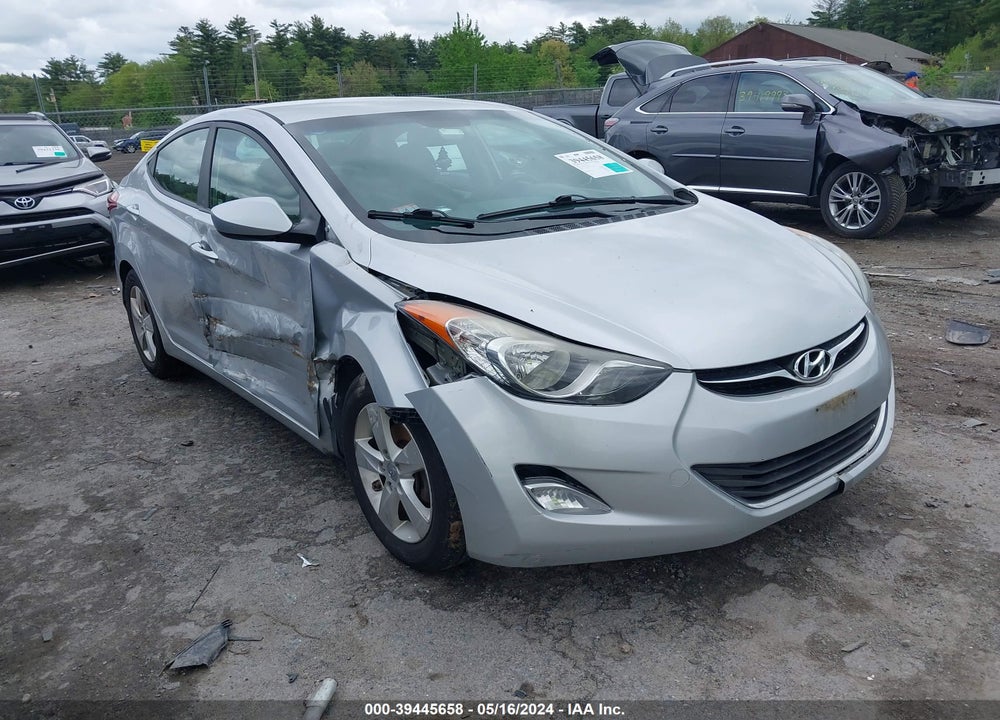2013 HYUNDAI ELANTRA GLS VIN: 5NPDH4AE7DH228162