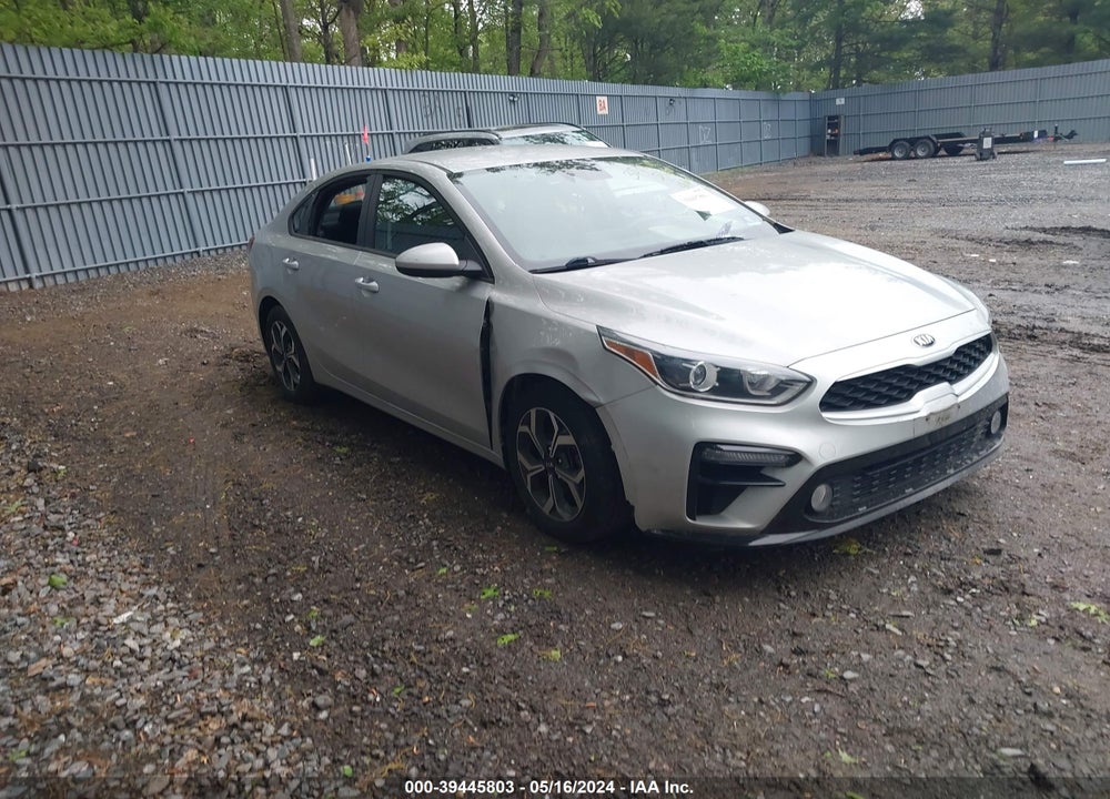 2019 KIA FORTE LXS VIN: 3KPF24AD3KE067599