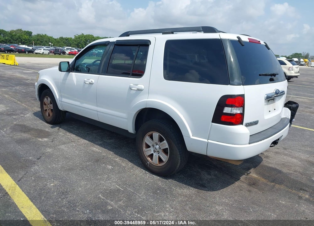 2010 FORD EXPLORER XLT VIN: 1FMEU6DE0AUB16274